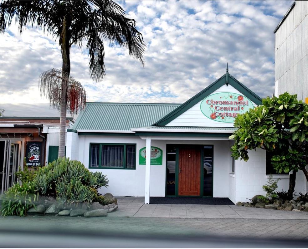 Coromandel Central Cottage Luxury W Spa المظهر الخارجي الصورة